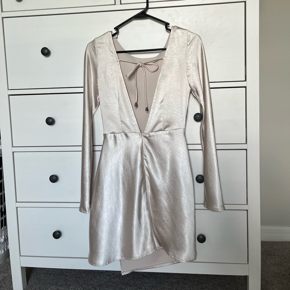 Selfie Leslie Ivory Satin Asymmetrical Dress - Picture 2 of 4